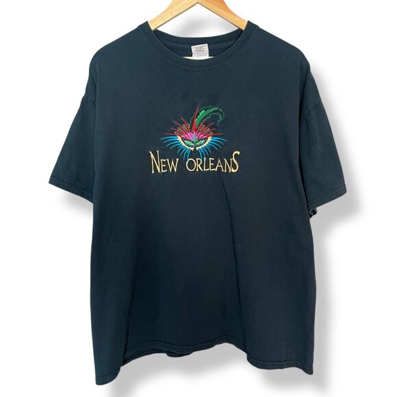 Vintage New Orleans T-Shirt Embroidered Short Sleeve Feather Mask Crewneck Tee - Picture 1 of 12